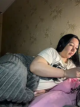 Snapshot of Naughtbaby_2025 chatting on 07/13/26, 02:03 Naughtbaby 2025 online show from 07/13/26, 02:03