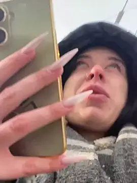 AlishaPrettyBlade online show from 03/12/25, 09:34