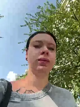 AlishaPrettyBlade online show from 06/10/26, 03:18