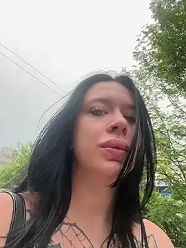 AlishaPrettyBlade online show from 06/14/26, 07:54