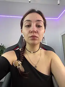 Snapshot of AshleySkott_ chatting on 10/03/25, 08:33 AshleySkott online show from 10/03/25, 08:33