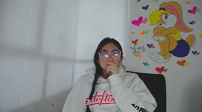 Snapshot of Arielle_lov chatting on 02/27/25, 11:20 Arielle lov online show from 02/27/25, 11:20