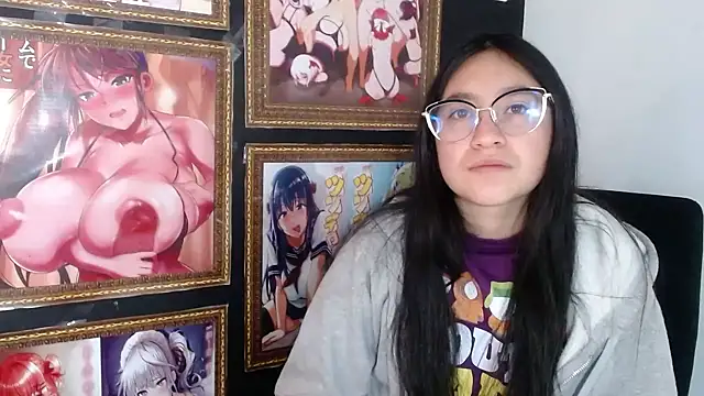 Snapshot of Arielle_lov chatting on 03/04/25, 11:19 Arielle lov online show from 03/04/25, 11:19