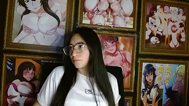 Snapshot of Arielle_lov chatting on 03/12/25, 11:31 Arielle lov online show from 03/12/25, 11:31