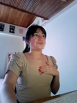 Snapshot of Arielle_lov chatting on 10/03/25, 09:45 Arielle lov online show from 10/03/25, 09:45