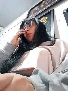 Snapshot of Arielle_lov chatting on 10/19/25, 11:11 Arielle lov online show from 10/19/25, 11:11