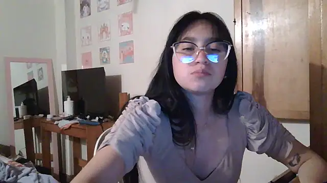 Snapshot of Arielle_lov chatting on 11/01/25, 11:40 Arielle lov online show from 11/01/25, 11:40