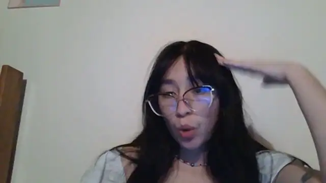 Snapshot of Arielle_lov chatting on 01/17/26, 12:26 Arielle lov online show from 01/17/26, 12:26