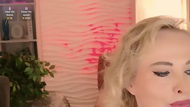 Sandra Kind online show from 06/16/26, 05:21