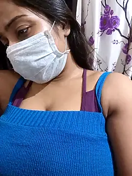 COZY ROZI online show from 10/23/25, 05:33