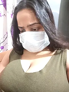 COZY ROZI online show from 10/27/25, 04:55