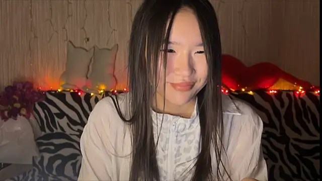 Asian Vi online show from 03/14/25, 01:02