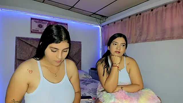 Snapshot of Cristal_Smith20 chatting on 02/19/26, 01:29 Cristal Smith20 online show from 02/19/26, 01:29