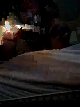 Snapshot of TwistedR chatting on 11/21/25, 11:58 TwistedR online show from 11/21/25, 11:58