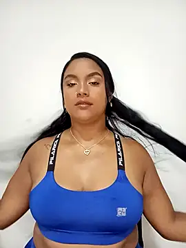 Snapshot of victoria_roussee chatting on 02/18/25, 08:36 victoria roussee online show from 02/18/25, 08:36