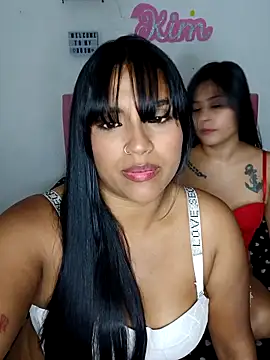 Snapshot of victoria_roussee chatting on 11/08/25, 09:09 victoria roussee online show from 11/08/25, 09:09