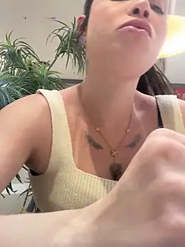 Snapshot of segb chatting on 10/07/25, 02:25 segb online show from 10/07/25, 02:25