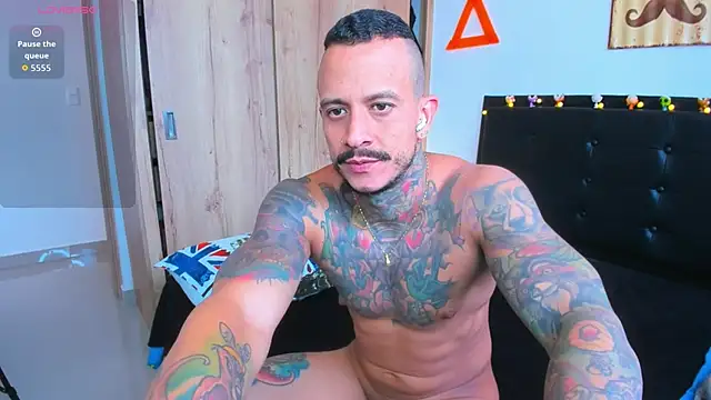 Snapshot of fitnolan chatting on 11/08/25, 07:23 fitnolan online show from 11/08/25, 07:23