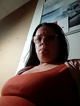 Snapshot of Conejta chatting on 02/28/25, 09:55 Conejta online show from 02/28/25, 09:55