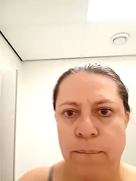 Snapshot of Conejta chatting on 03/18/25, 12:03 Conejta online show from 03/18/25, 12:03