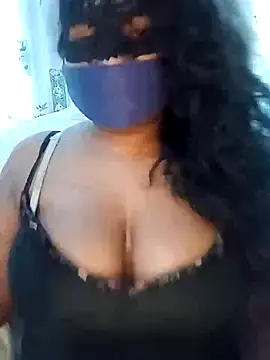 Snapshot of Crazy_Dilu chatting on 02/19/25, 03:28 Crazy Dilu online show from 02/19/25, 03:28