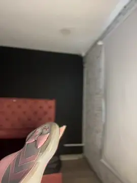 Snapshot of Emily-teen chatting on 03/13/25, 10:43 Emily-teen online show from 03/13/25, 10:43