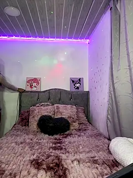 Emily-teen online show from 11/06/25, 07:37