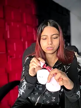 Emily-teen online show from 12/02/25, 07:42