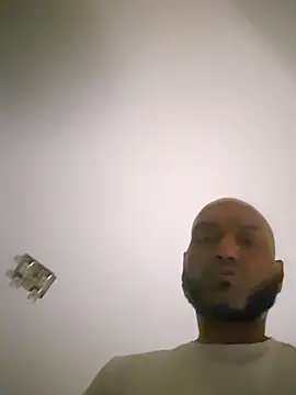 Snapshot of Mrnutella chatting on 02/25/25, 11:22 Mrnutella online show from 02/25/25, 11:22