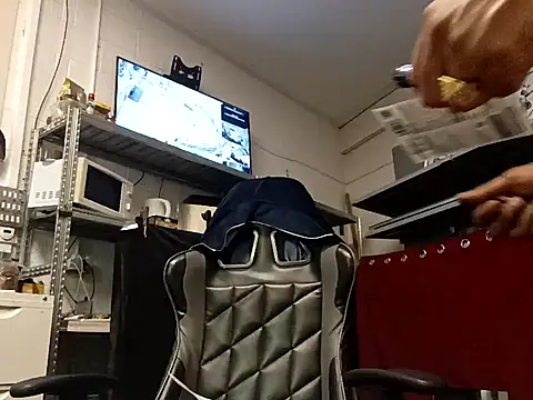 Snapshot of Mrnutella chatting on 09/19/25, 08:53 Mrnutella online show from 09/19/25, 08:53