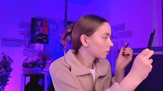 Snapshot of JenniferGraces chatting on 03/03/25, 11:22 JenniferGraces online show from 03/03/25, 11:22