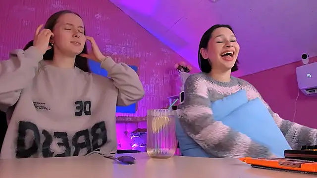 Snapshot of JenniferGraces chatting on 02/26/26, 09:25 JenniferGraces online show from 02/26/26, 09:25