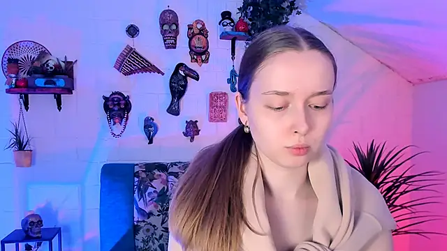 Snapshot of JenniferGraces chatting on 05/26/26, 06:15 JenniferGraces online show from 05/26/26, 06:15