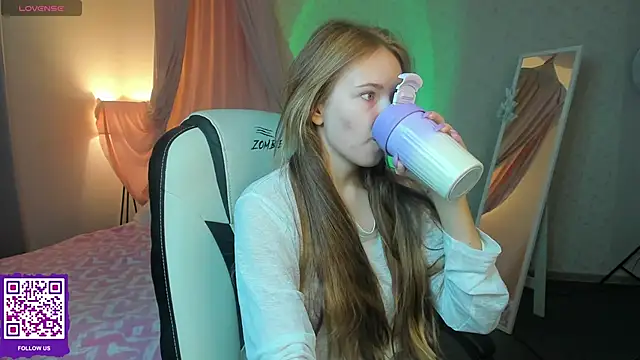 boozekirs  online show from 09/22/25, 02:13