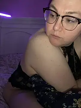 HTXBELLE online show from 02/26/25, 09:42