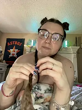 HTXBELLE online show from 03/15/25, 08:54