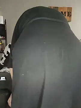 HTXBELLE online show from 10/29/25, 02:14