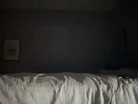 Snapshot of DominantDong chatting on 11/13/25, 11:09 DominantDong online show from 11/13/25, 11:09