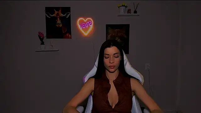 Snapshot of KetiWils chatting on 03/02/25, 04:53 KetiWils online show from 03/02/25, 04:53