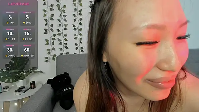 Snapshot of Christine_Carlson chatting on 02/21/25, 06:48 Christine Carlson online show from 02/21/25, 06:48