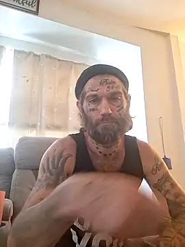 Snapshot of AmerikanDadd317 chatting on 03/27/26, 07:13 AmerikanDadd317 online show from 03/27/26, 07:13