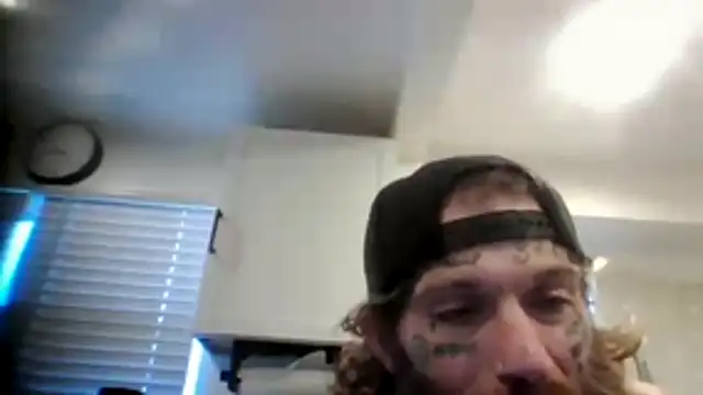 Snapshot of AmerikanDadd317 chatting on 03/28/26, 01:22 AmerikanDadd317 online show from 03/28/26, 01:22