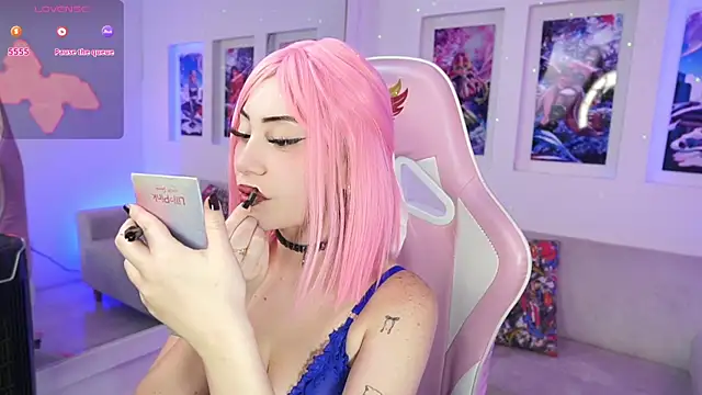 SaharaKramer online show from 03/20/25, 07:46