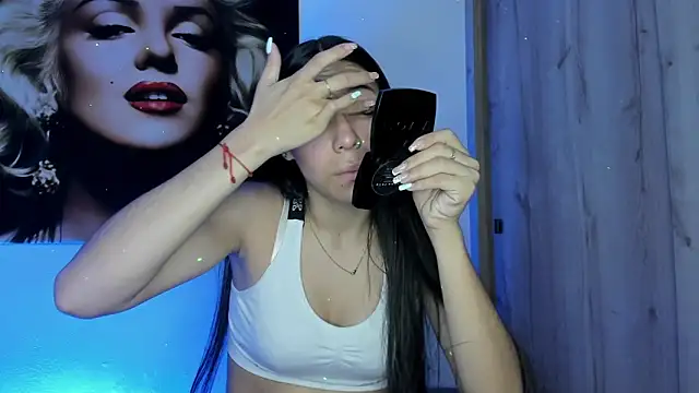 TANIA 06 online show from 10/29/25, 01:13