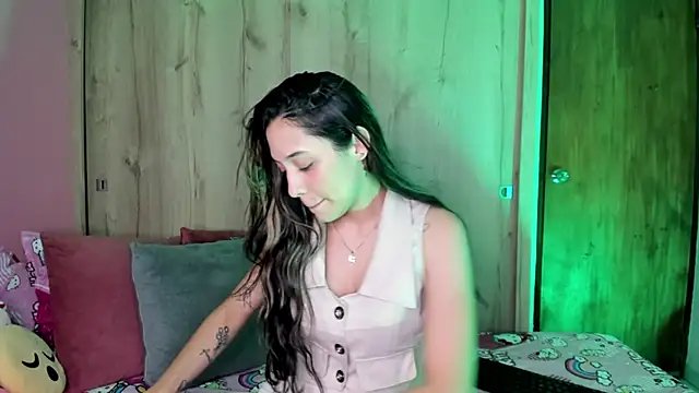 Snapshot of TANIA_06 chatting on 05/30/26, 08:50 TANIA 06 online show from 05/30/26, 08:50