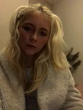 Blondie Sofia Essexbabe online show from 10/27/25, 12:47