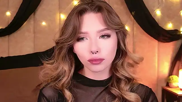 Snapshot of Sierra_Fane chatting on 01/12/26, 10:53 Sierra Fane online show from 01/12/26, 10:53