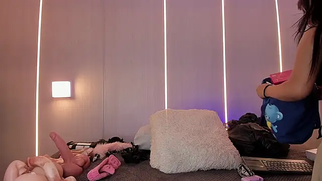 sasha riverss online show from 05/08/26, 07:30