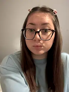 Snapshot of May_Alisa chatting on 10/05/25, 01:53 May Alisa online show from 10/05/25, 01:53