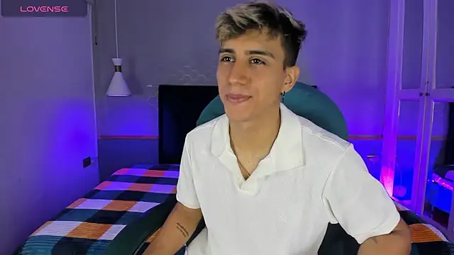 Allex Cano online show from 02/22/25, 05:35